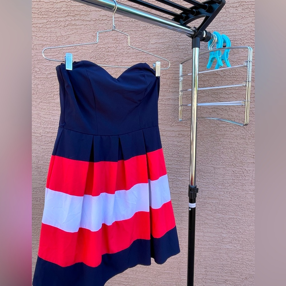 women’s dress!
